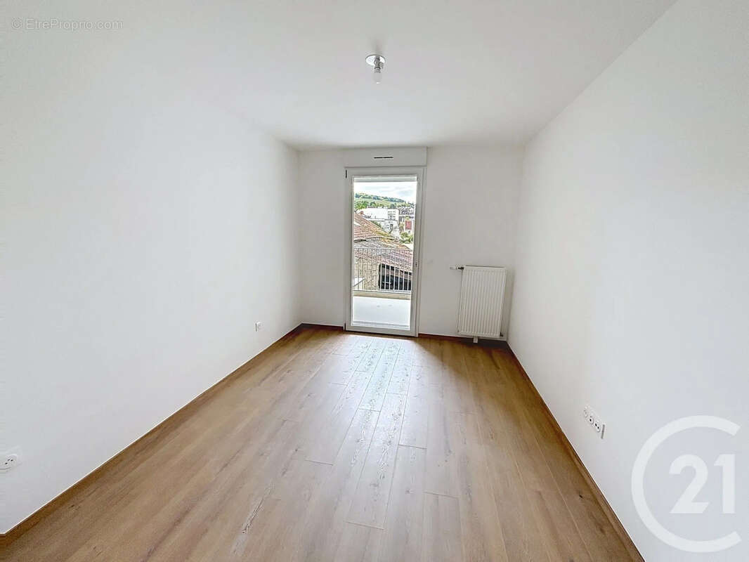Appartement 70 m² à Epernay  - photo 4