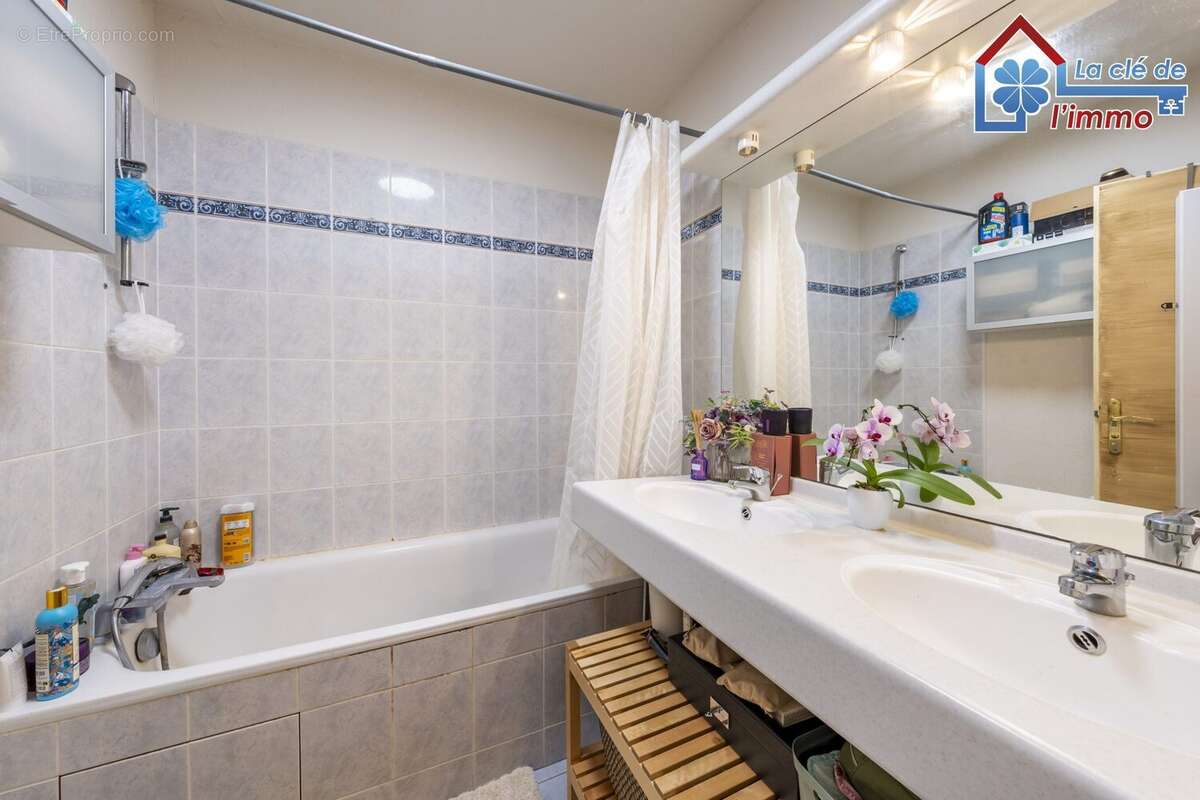 Appartement à MOISSY-CRAMAYEL