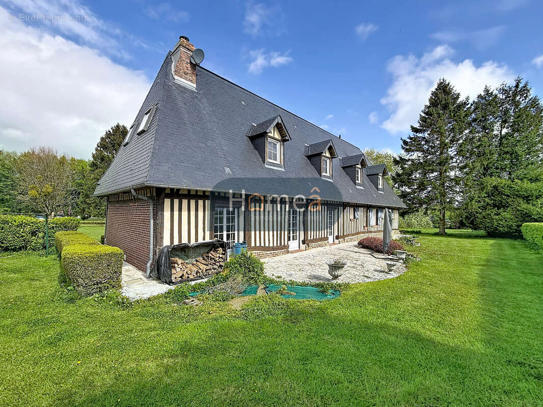 Maison à YERVILLE