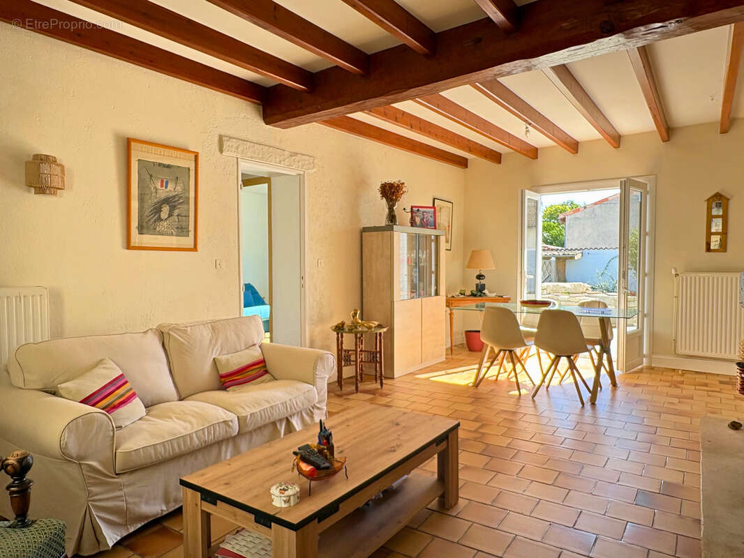 Maison à BOUTIERS-SAINT-TROJAN