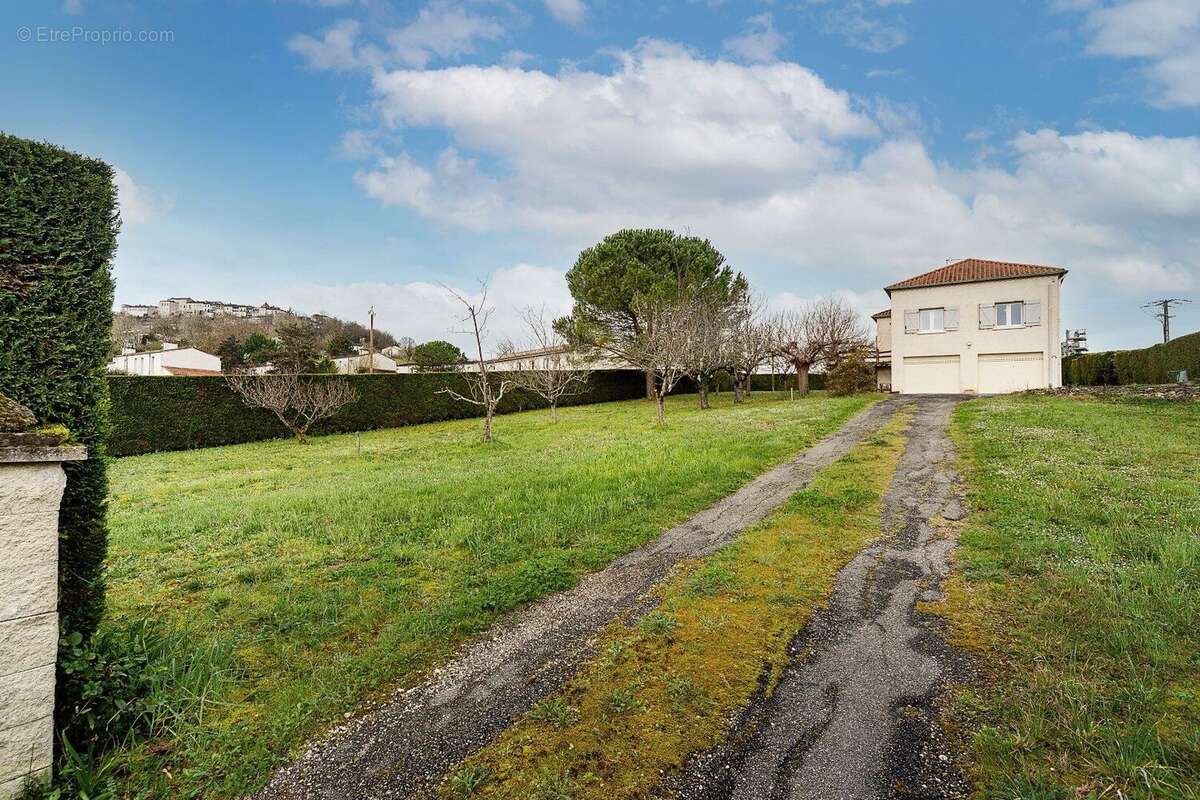 Lauzerte - Une adresse stratégique aux multiples possibles, entre projet professionnel et maison de famille - photo 12