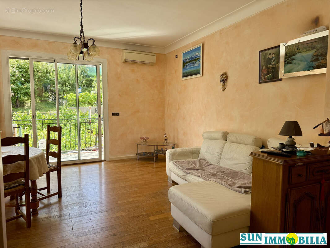 Appartement à SAINT-JEANNET