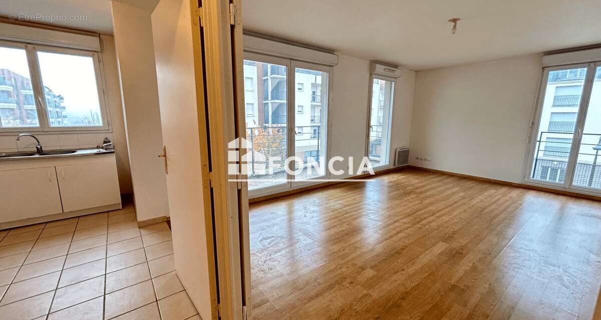 Appartement à LUCE