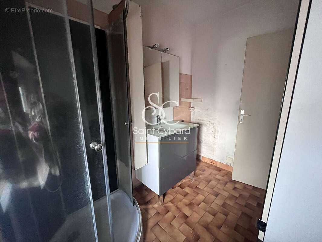 Maison à SAINT-YRIEIX-SUR-CHARENTE