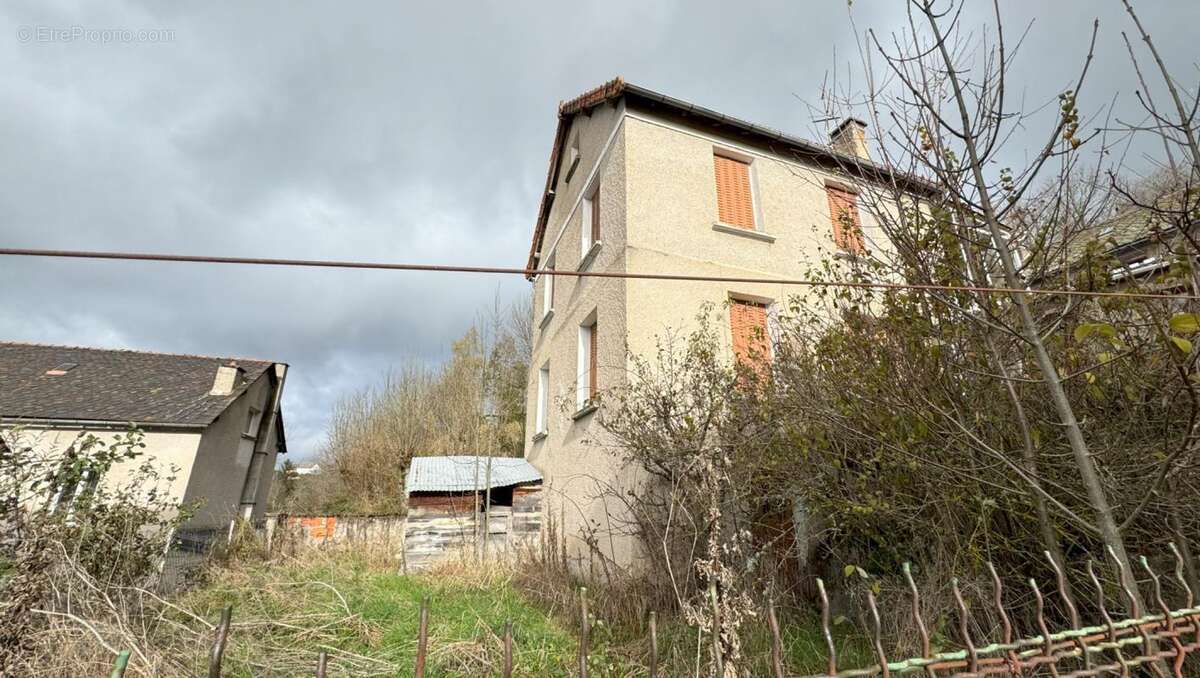 Maison à SAINT-ALBAN-SUR-LIMAGNOLE