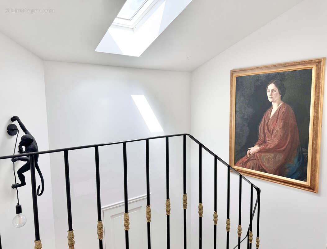 Maison à SAINT-CEZAIRE-SUR-SIAGNE