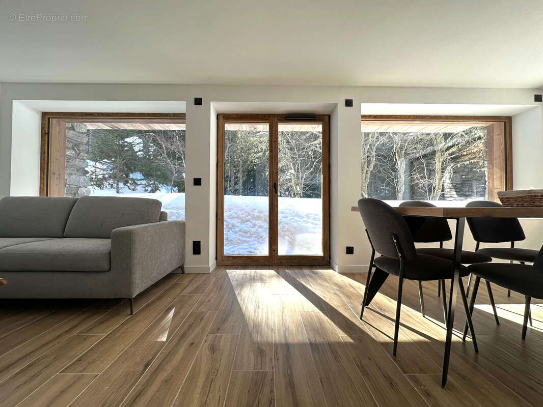 Appartement à LA PERRIERE