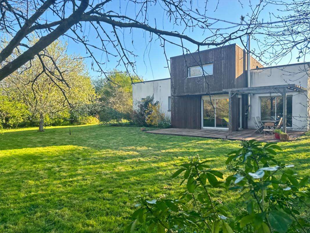 Maison à SABLE-SUR-SARTHE