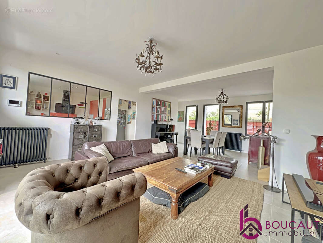 Maison à LE PLESSIS-ROBINSON