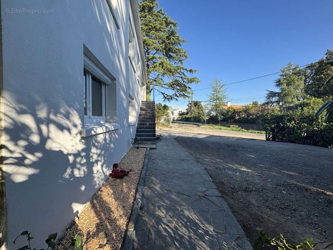 Appartement à BOUGUENAIS