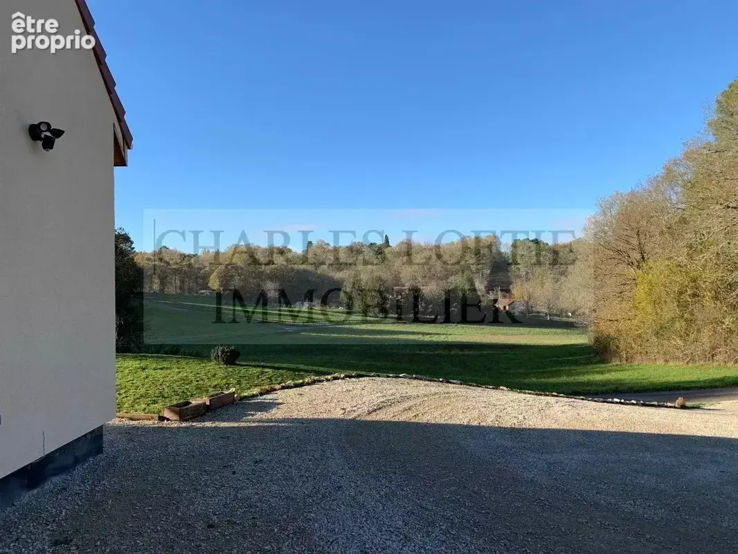 Superbe maison contemporaine de 155 m² sur un terrain de 6700 m² - photo 18