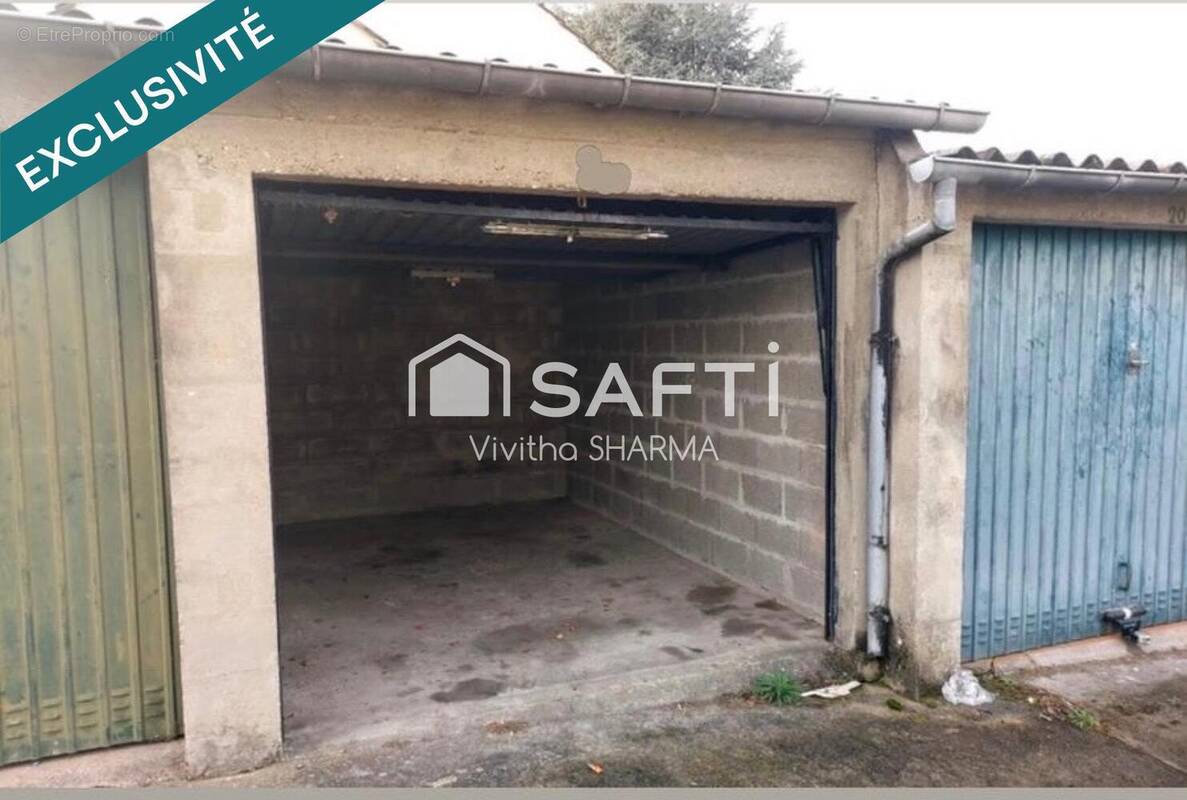 Photo 1 - Parking à ANTONY