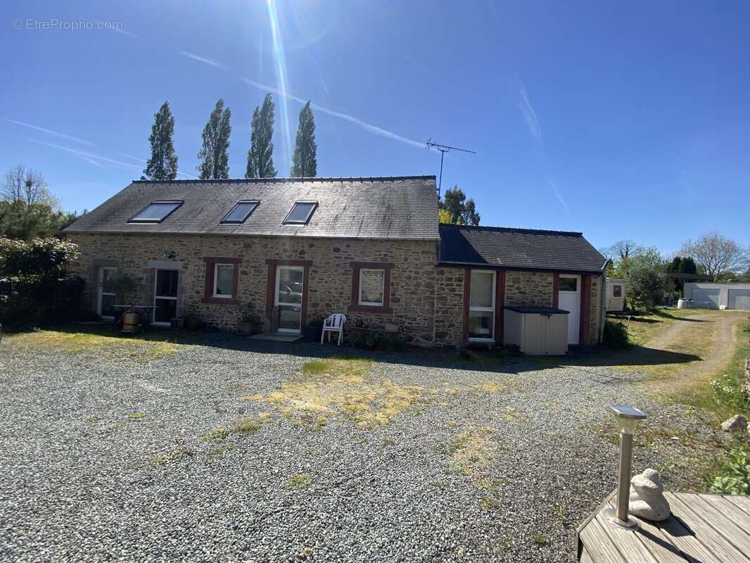 Maison à PLOUEC-DU-TRIEUX