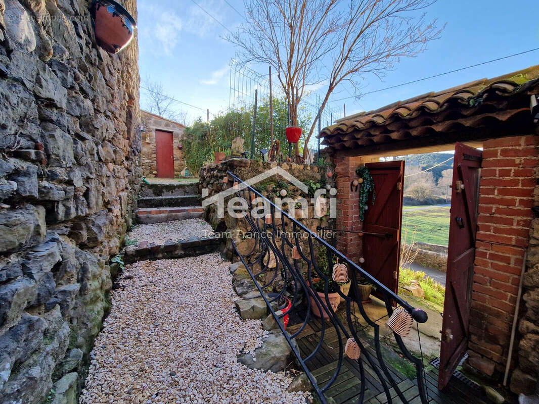 Maison à SAINT-MARTIN-DE-VALGALGUES