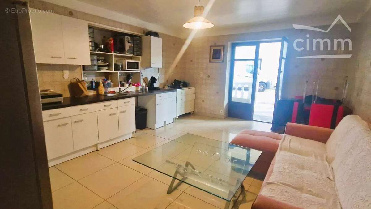 Appartement à LA TOUR-DU-PIN