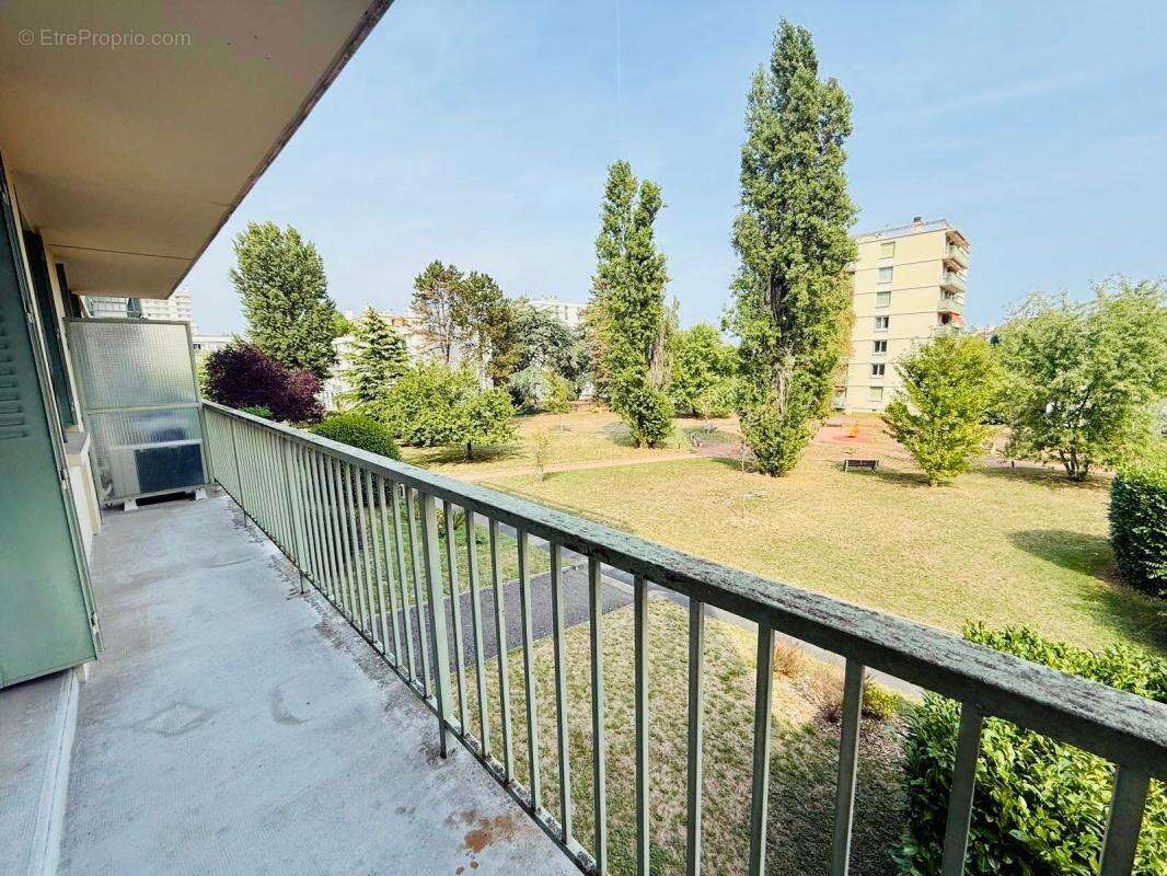 Appartement à FONTAINES-SUR-SAONE