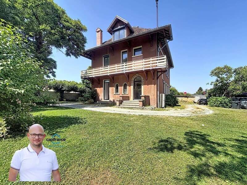 Maison à vendre 7 pièces à LE PONT DE BEAUVOISIN  (38) - 214m2 habitable sur plus de 1800m2 de terrain - photo 20