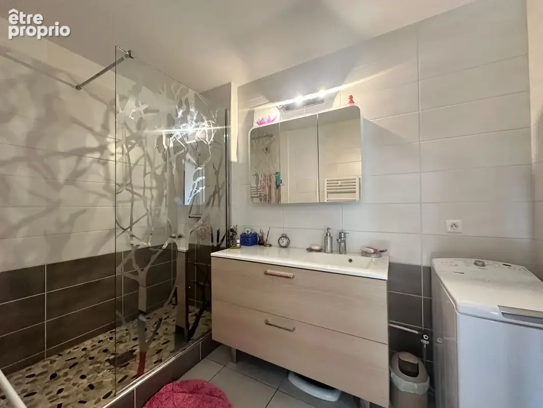 A vendre à Annemasse - Appartement T3 traversant de 67,79 m² avec balcon et vues dégagées - photo 7