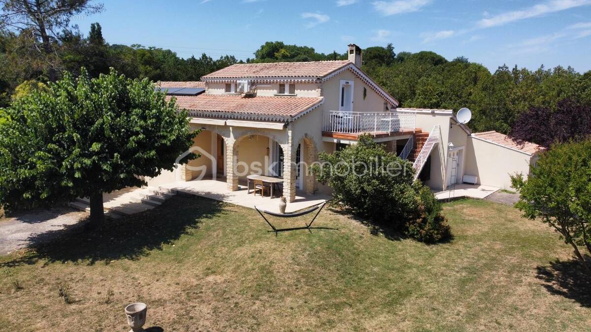 Maison à MONTELIMAR