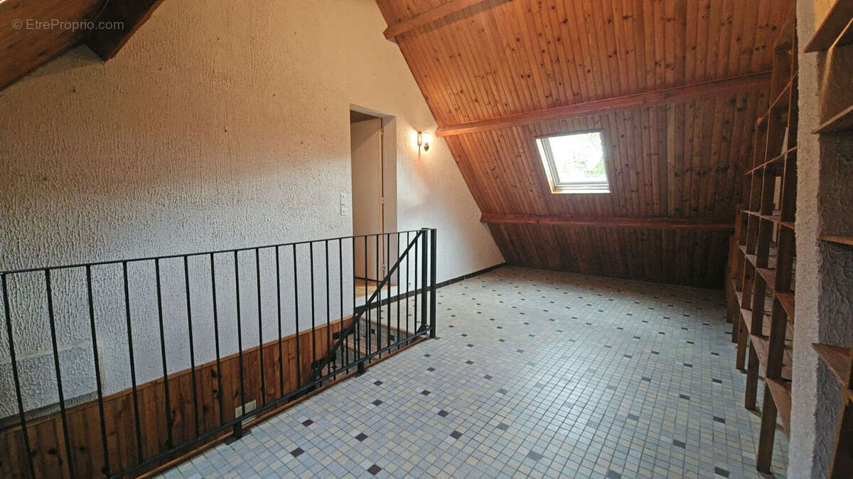 Maison à DONGES