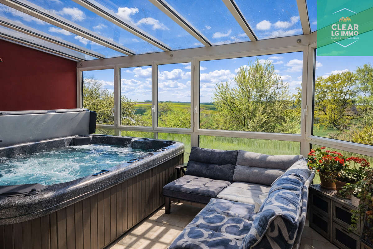 Appartement à ROUSSY-LE-VILLAGE