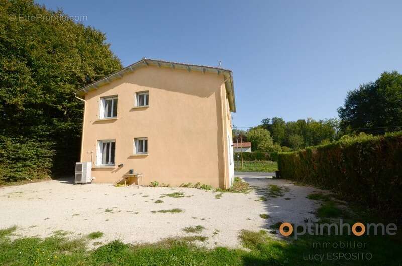 Maison à CHASSENEUIL-SUR-BONNIEURE