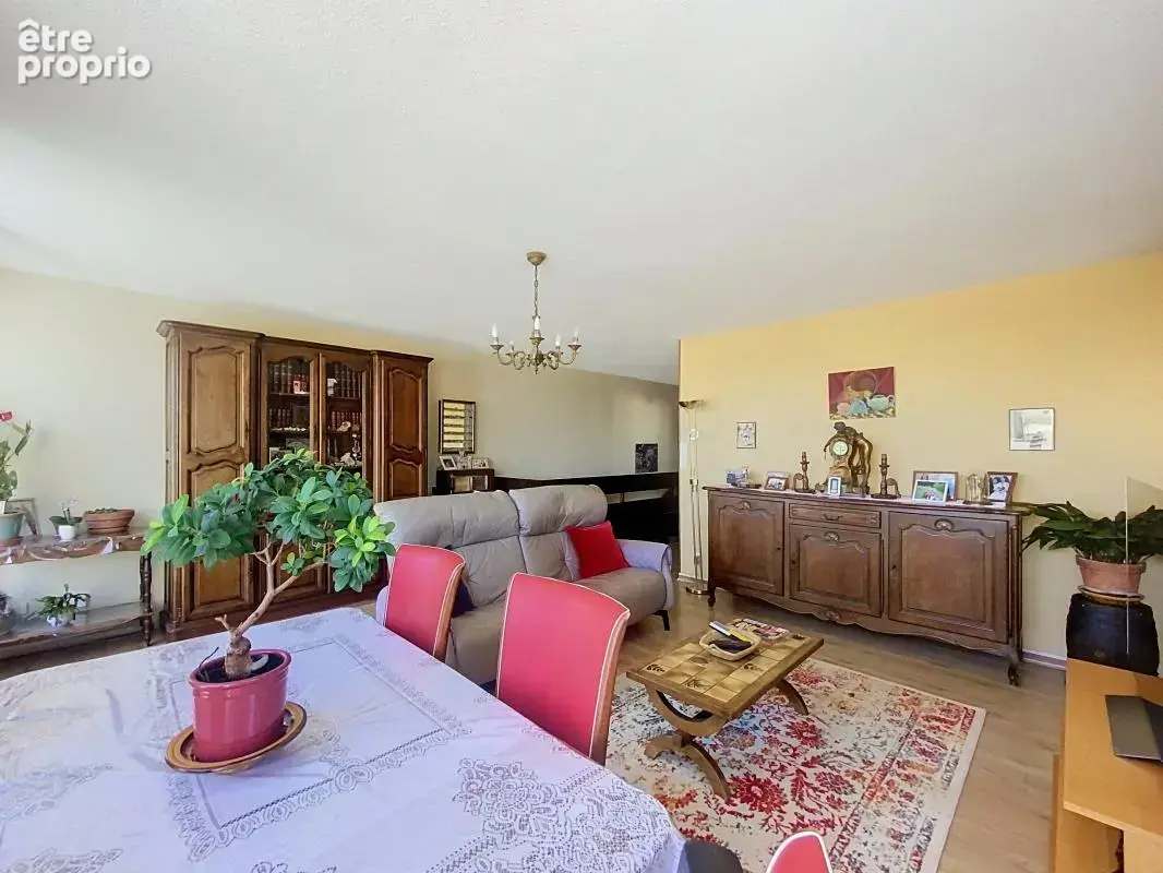 Appartement - 4 Chambres - Terrasse - Cave - Au calme - Proche toutes commodités - photo 10