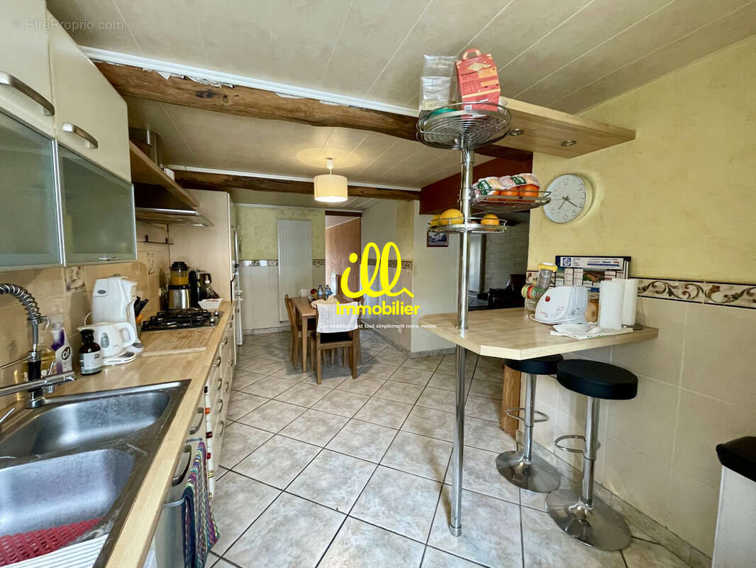 Maison 190 m² à Villers-Semeuse  - photo 3