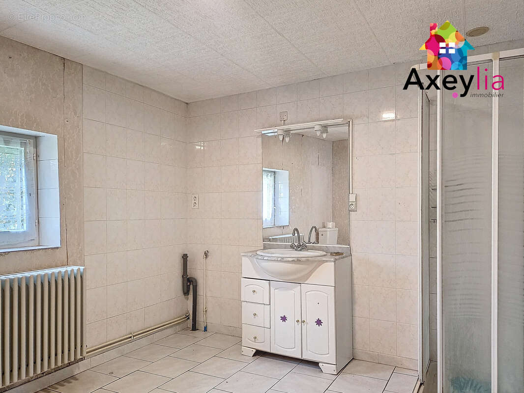 Maison à RIGNY-SUR-ARROUX