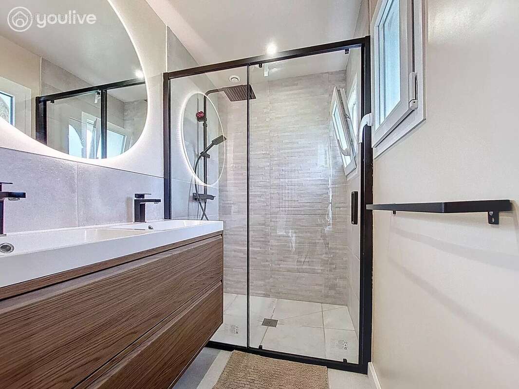 Maison à PLOUGUERNEAU