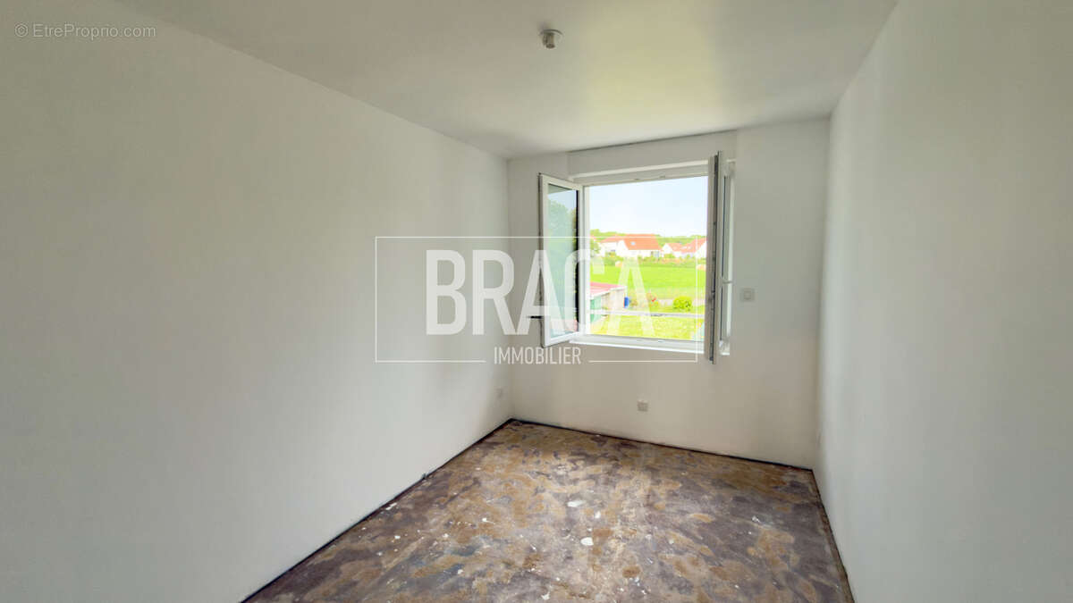 Maison 5 pièces - 80m2 - hesdigneul-lès-boulogne - photo 4
