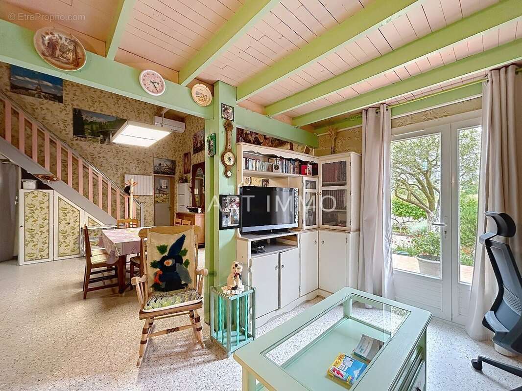 Maison à ROBION