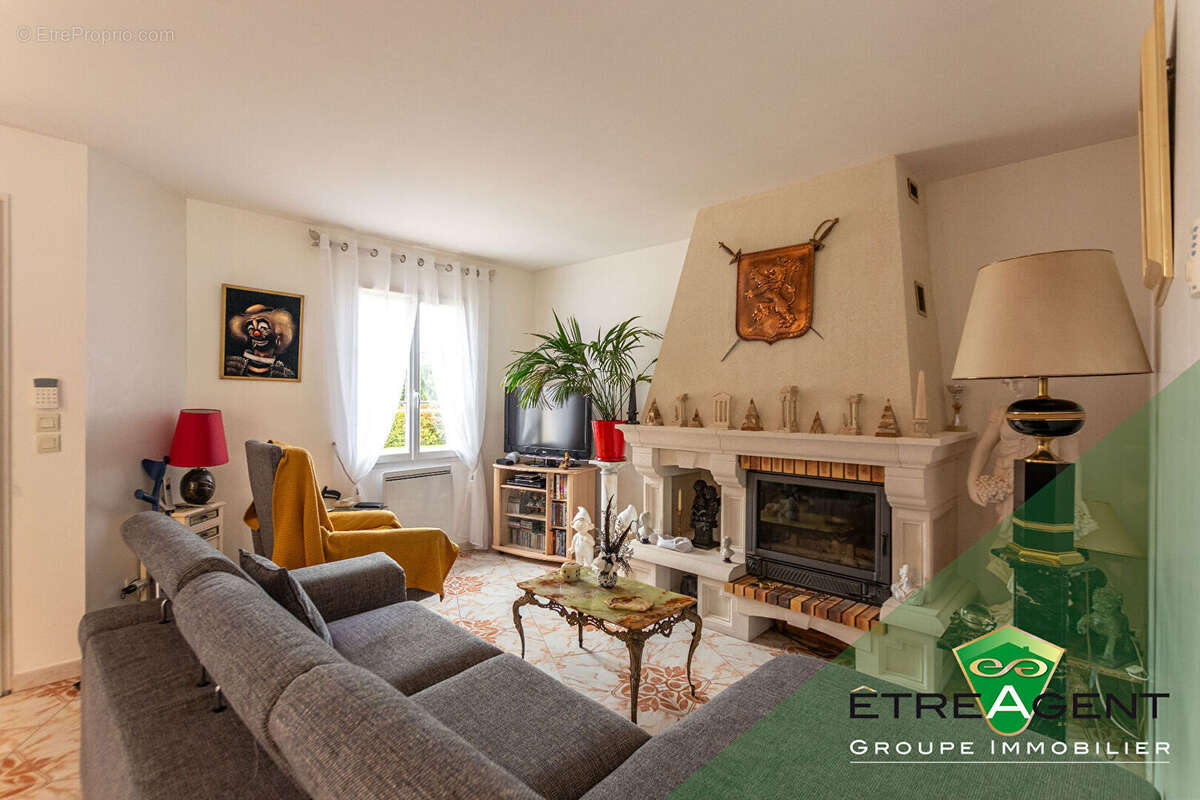 Maison à LONGNY-AU-PERCHE