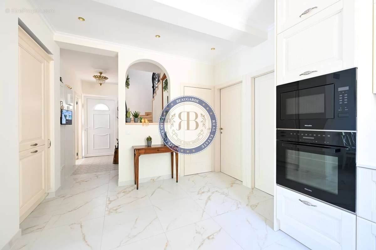A vendre –maison – antibes /ilette - 4 chambres. - photo 2