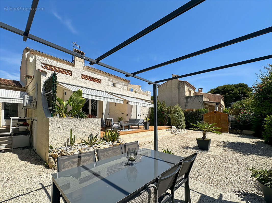 Maison à SAUSSET-LES-PINS