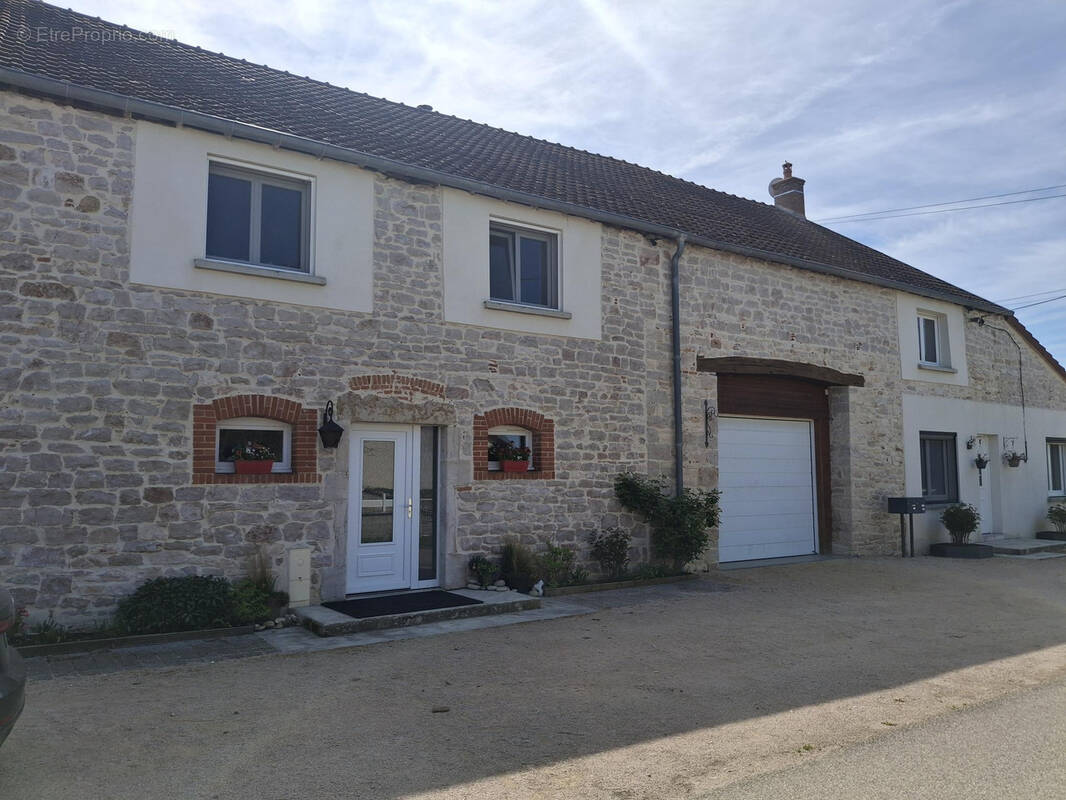 Maison à BILLEY