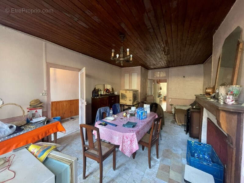 Maison à LA BAZOCHE-GOUET