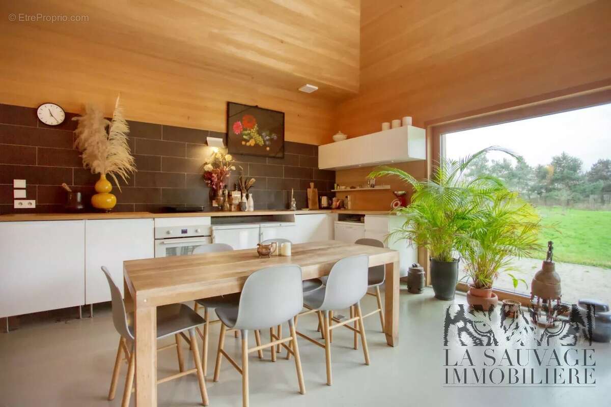 Maison à GROSROUVRE