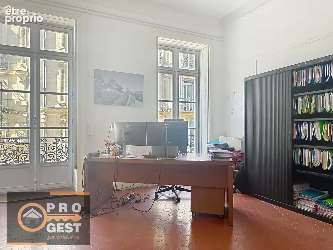 Bureaux à vendre   Rue du Faubourg de la Saunerie - photo 9