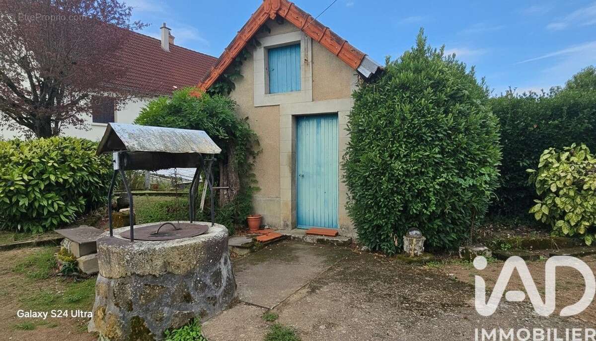 Photo 2 - Maison à SAINT-AMAND-MONTROND