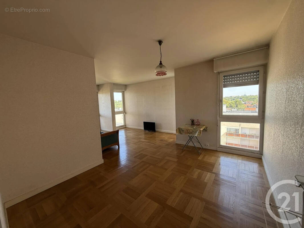 Appartement à MELUN