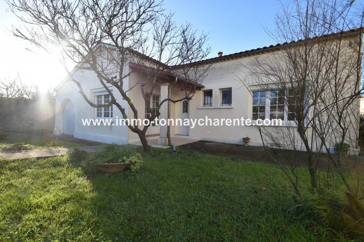 Maison à TONNAY-CHARENTE