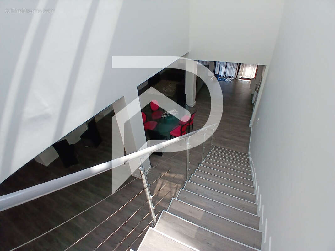 Loft  5 pièce(s) 150 m2 - photo 4