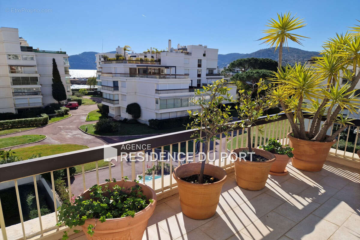 Appartement à MANDELIEU-LA-NAPOULE