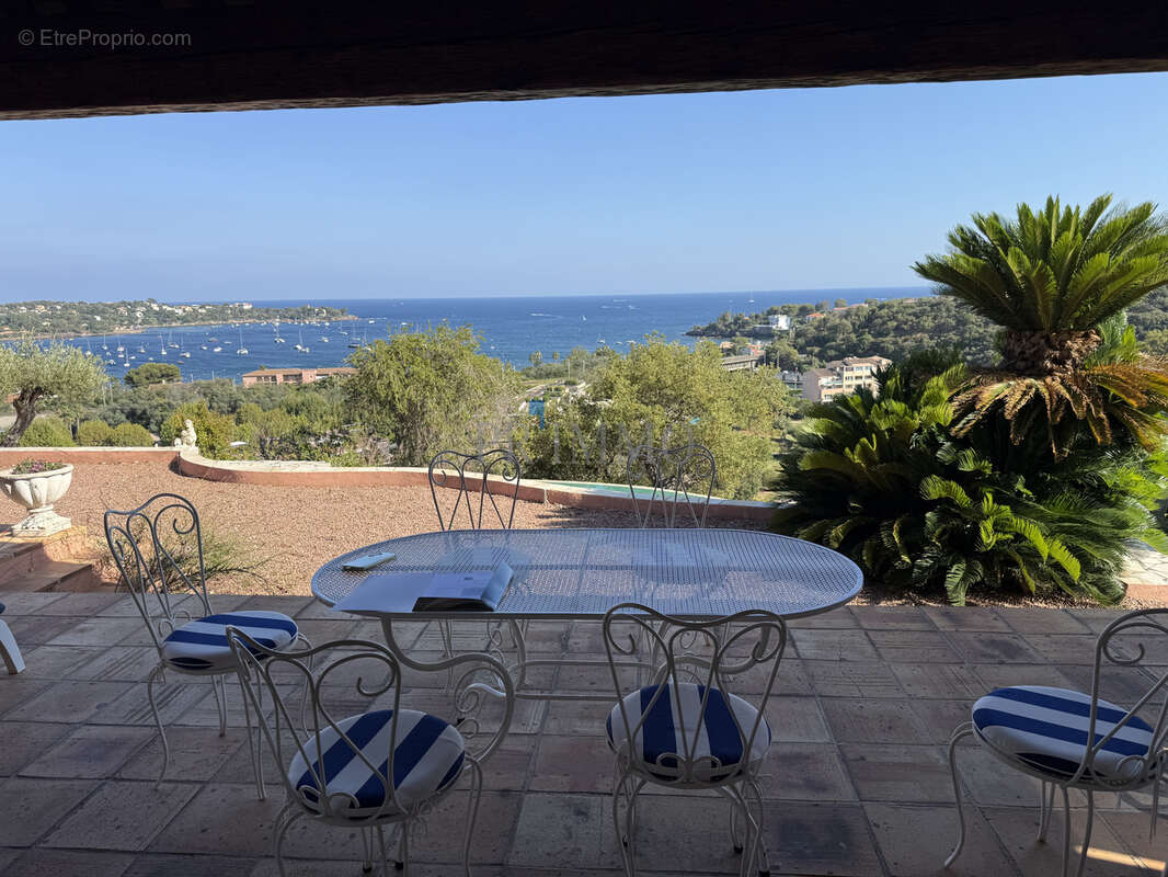 Agay villa 3 chambres garage vue mer - photo 17