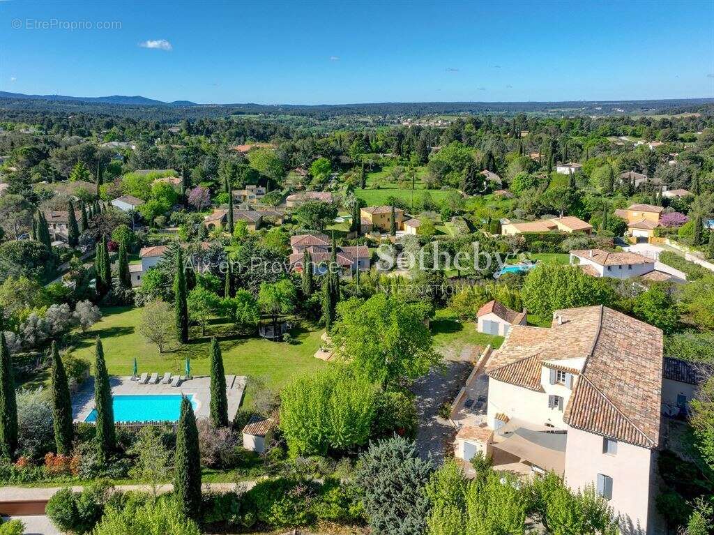 Maison à AIX-EN-PROVENCE