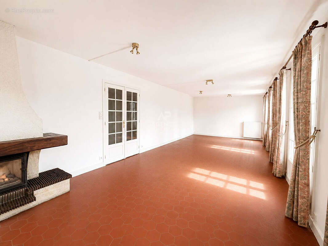 Maison 6 pièce(s) 123 m2 - photo 3