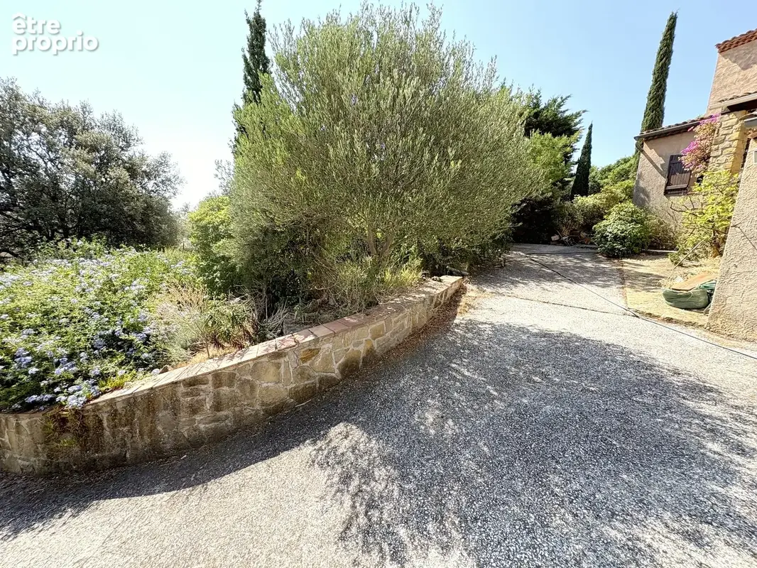 Maison 6 pièces, 4 chambres, Vue dégagée - Toulon Ouest Les Arènes - photo 3