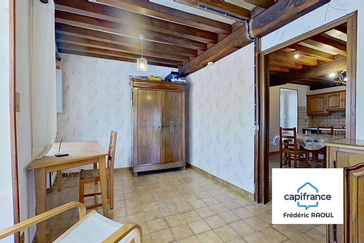 Maison familiale avec jardin et dépendances – Is-sur-Tille, proche centre-ville - photo 4