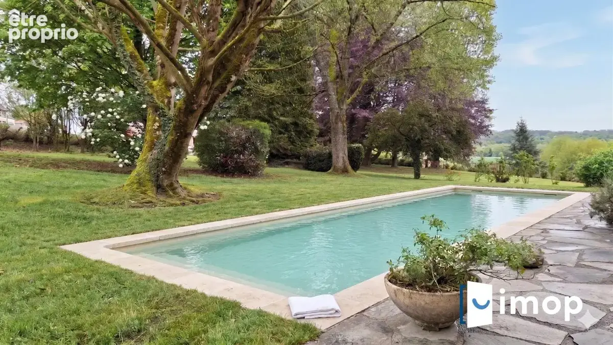 Maison d'architecte avec terrain piscinable de 5000 m2 - photo 2